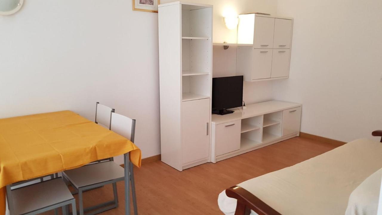 Apartment 5 Carrer Del Port De Reig Roses